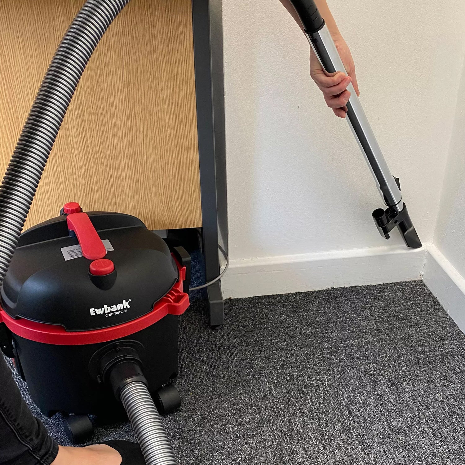 6 Litre Dry Drum Ewbank Vacuum Cleaner
