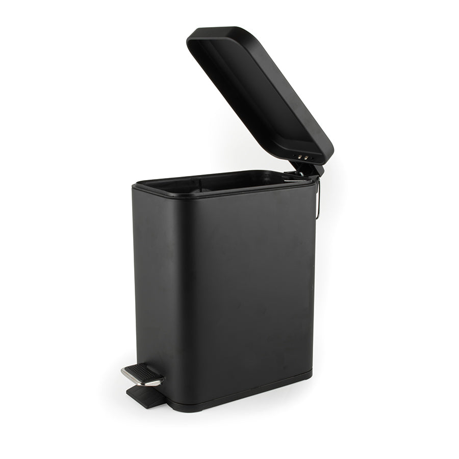 BELDRAY 5L Rectangular Soft Close Bin Black