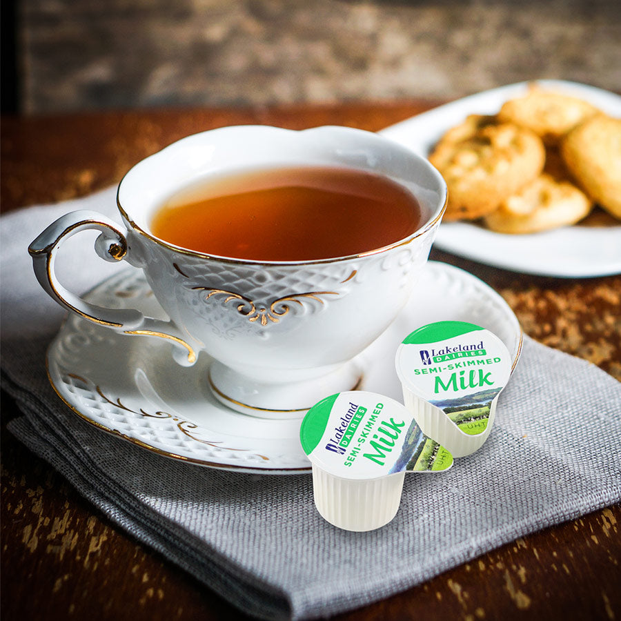 Lakeland Semi Skimmed Milk Pots Box of 120