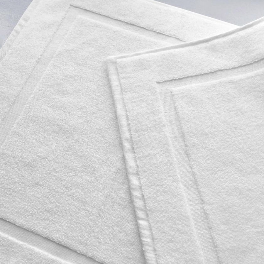 700 GSM White Picture Frame Towelling Bath Mat