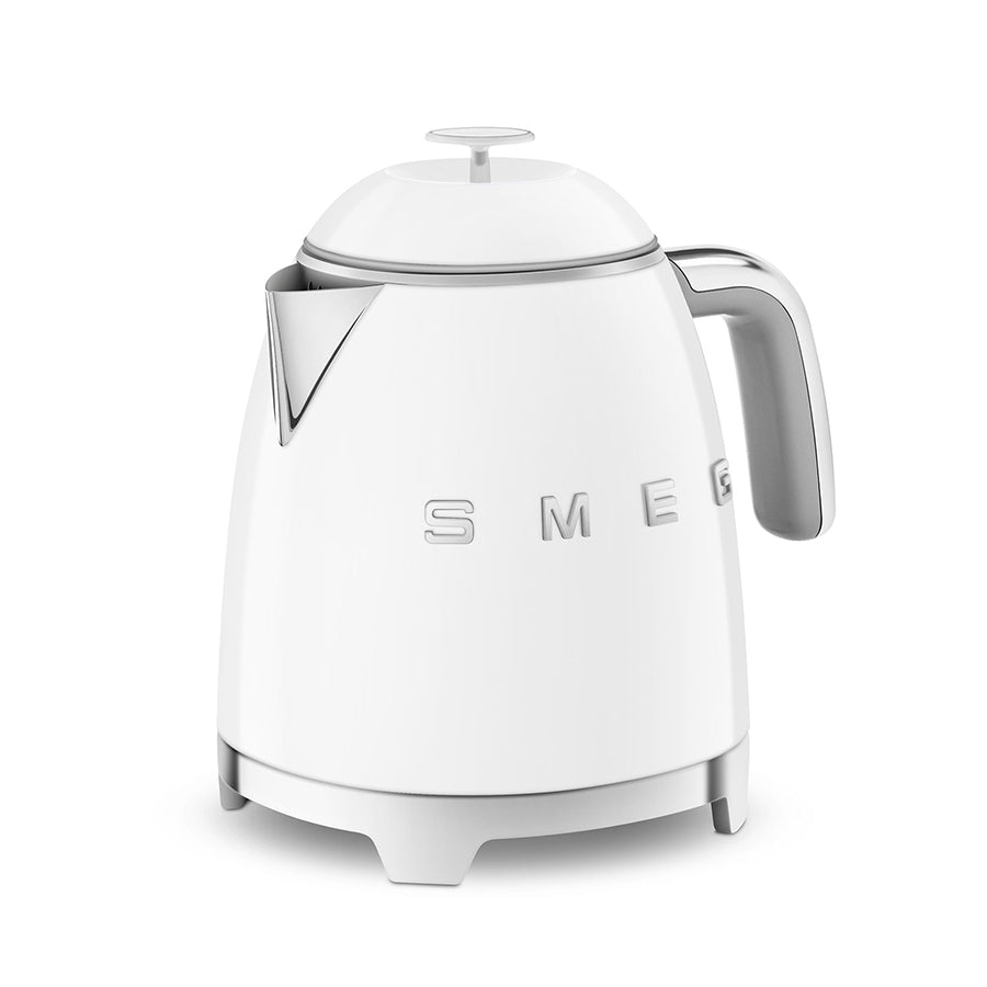 Smeg 0.8L Retro Kettle (White)