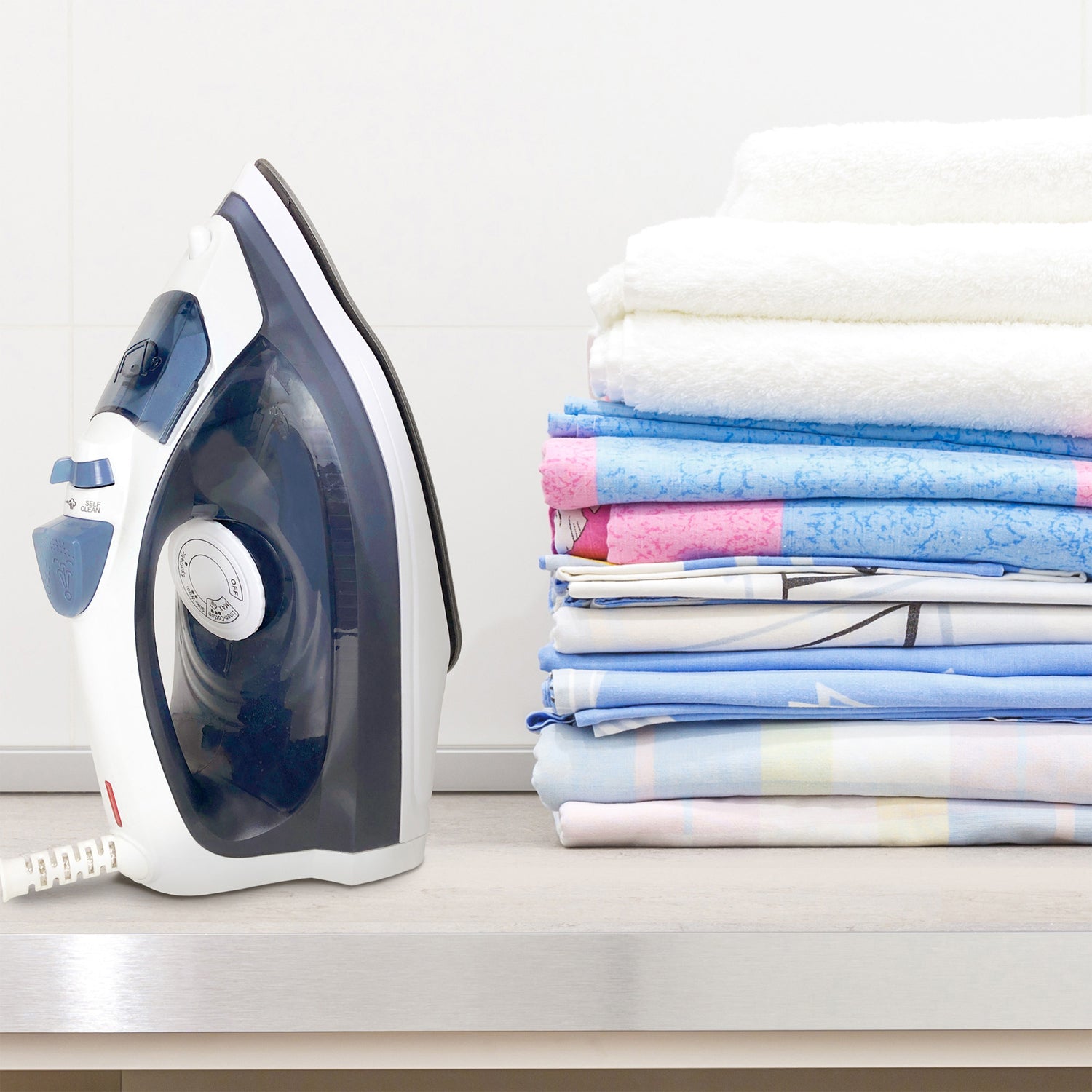 White/Blue Power Steam Iron 1600W